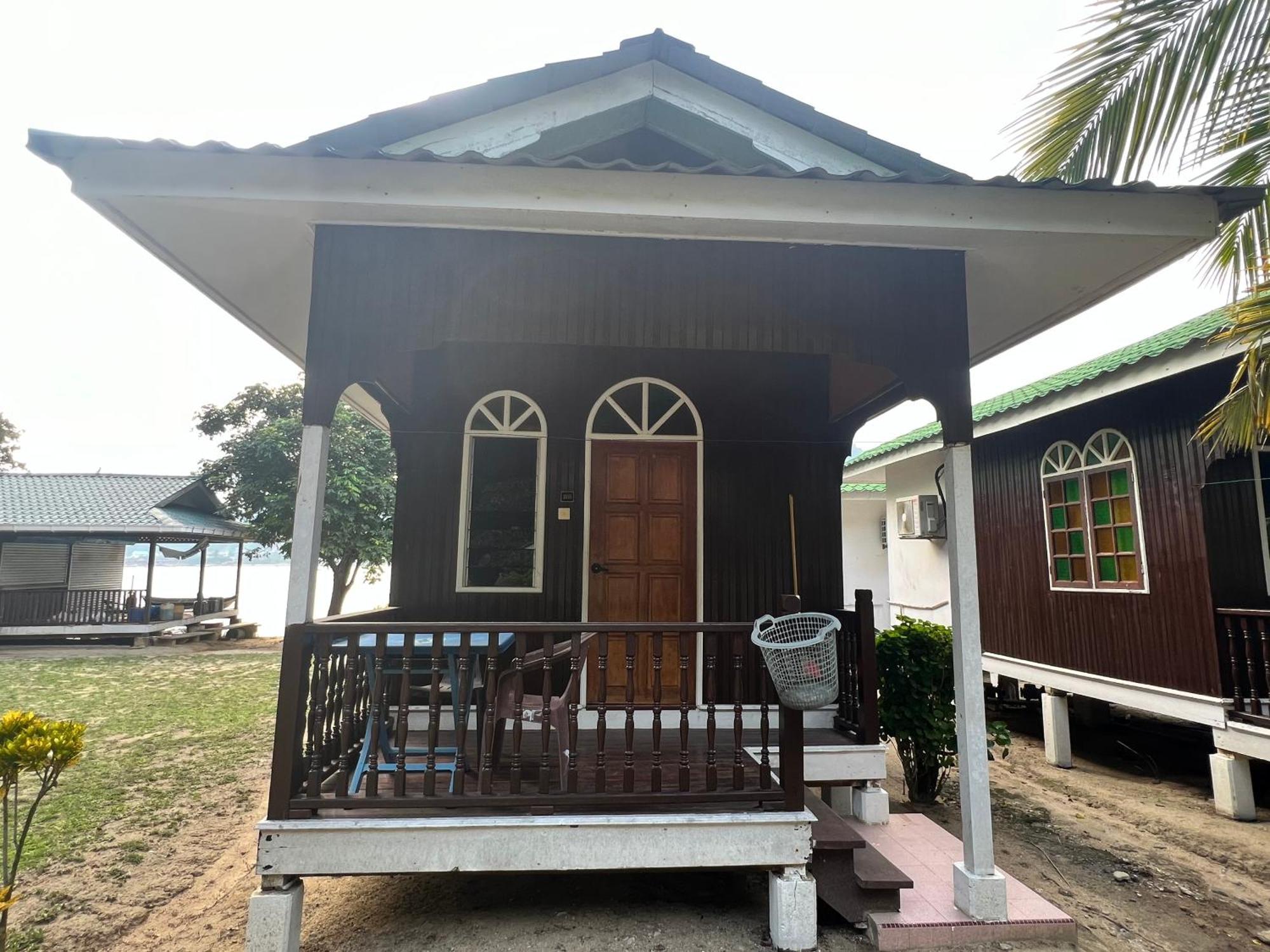 Mama'S Chalet Pulau Perhentian Besar Kampong Pasir Hantu Esterno foto