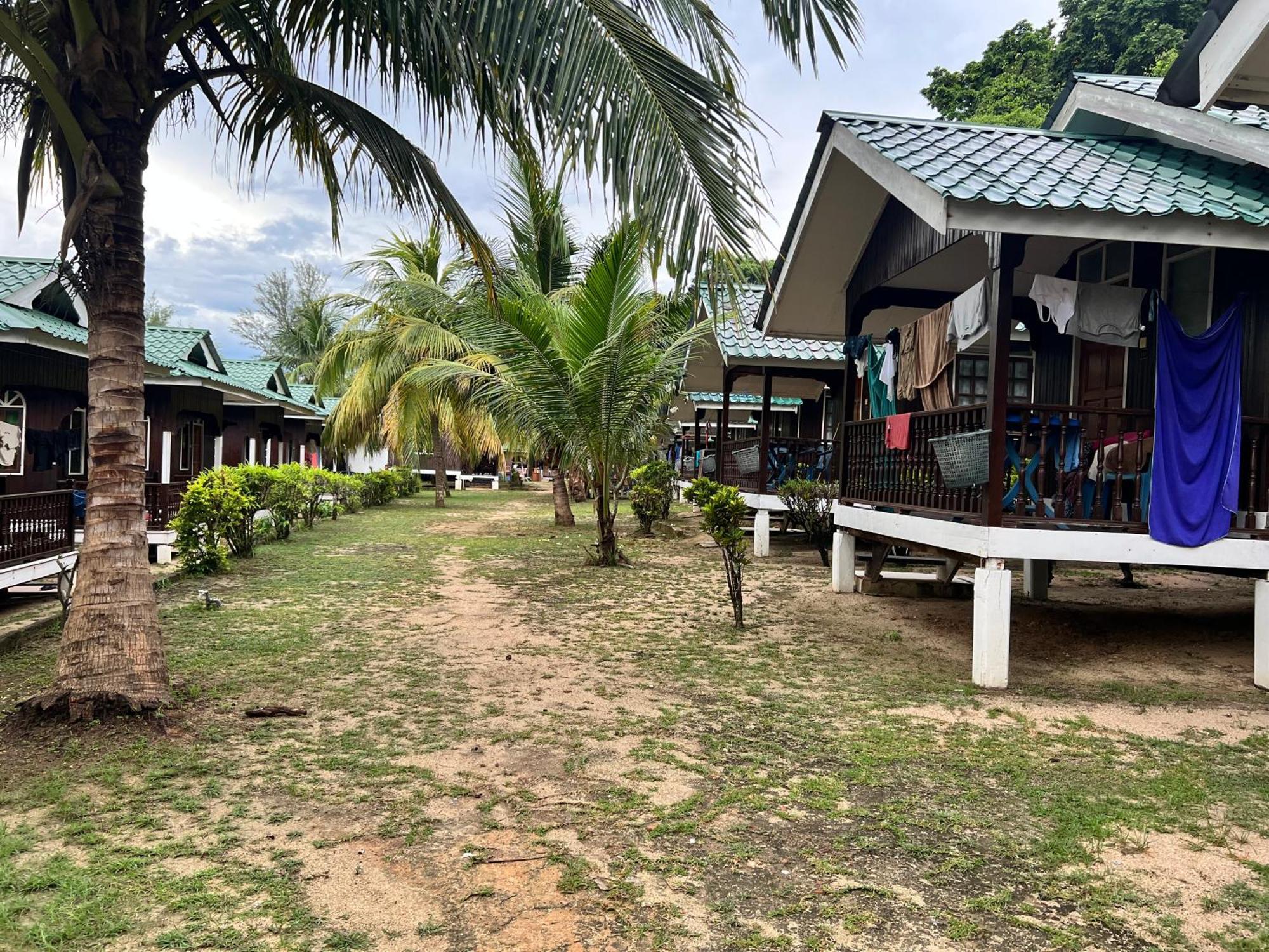 Mama'S Chalet Pulau Perhentian Besar Kampong Pasir Hantu Esterno foto