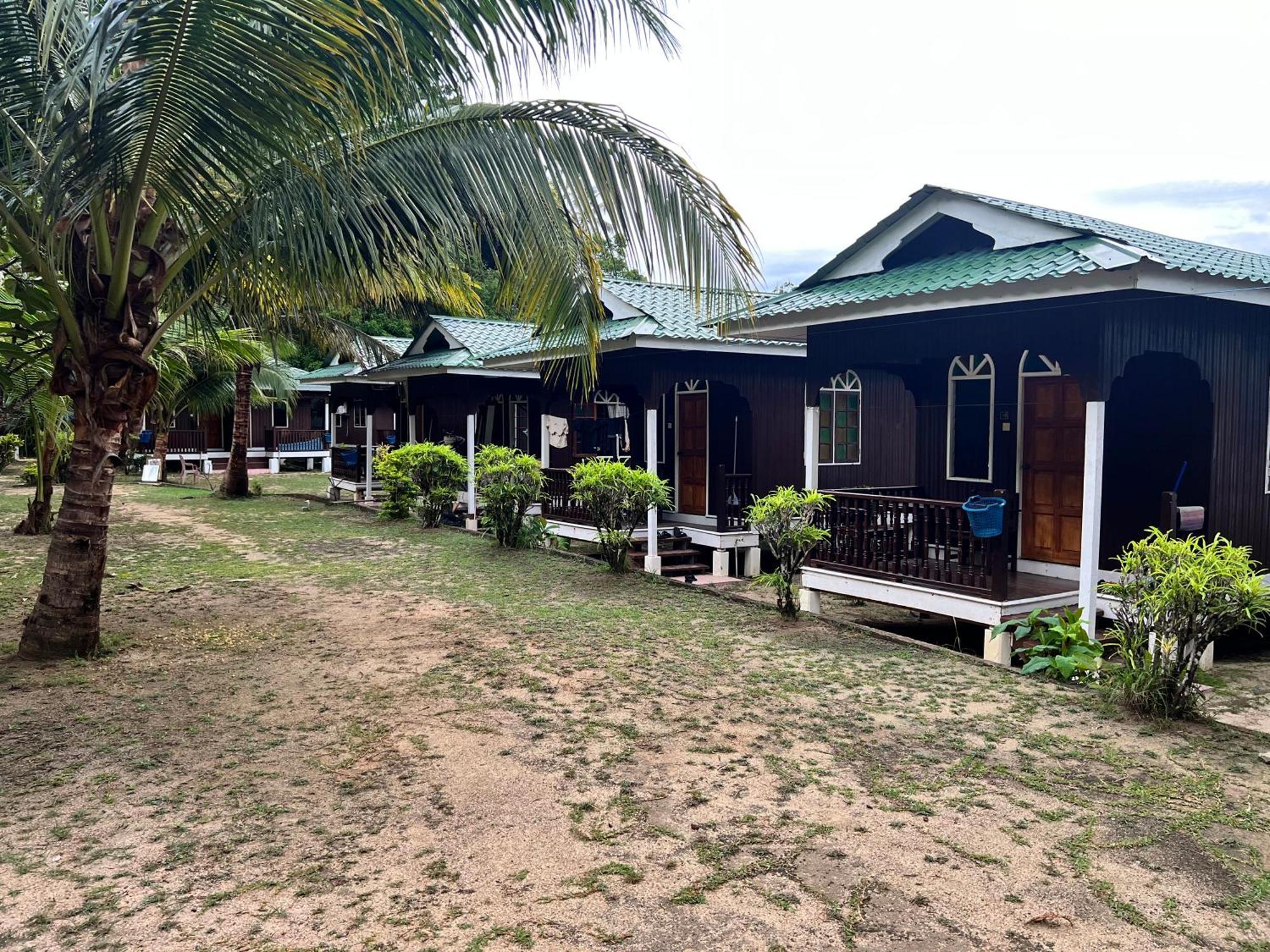 Mama'S Chalet Pulau Perhentian Besar Kampong Pasir Hantu Esterno foto
